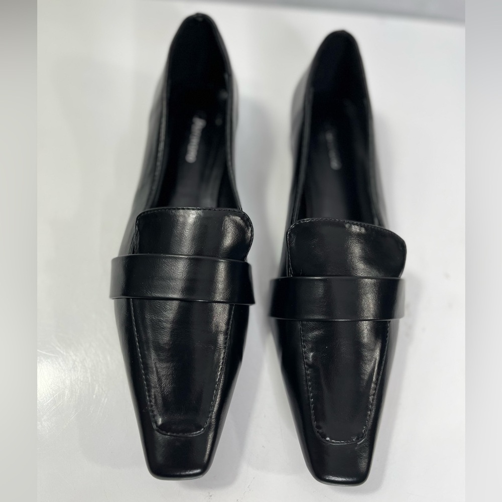 C. Paravano genuine leather Italian shoes, NWOB, Euro size 40